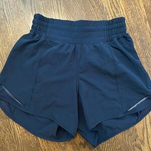 Lululemon HR 4” Hotty Hot